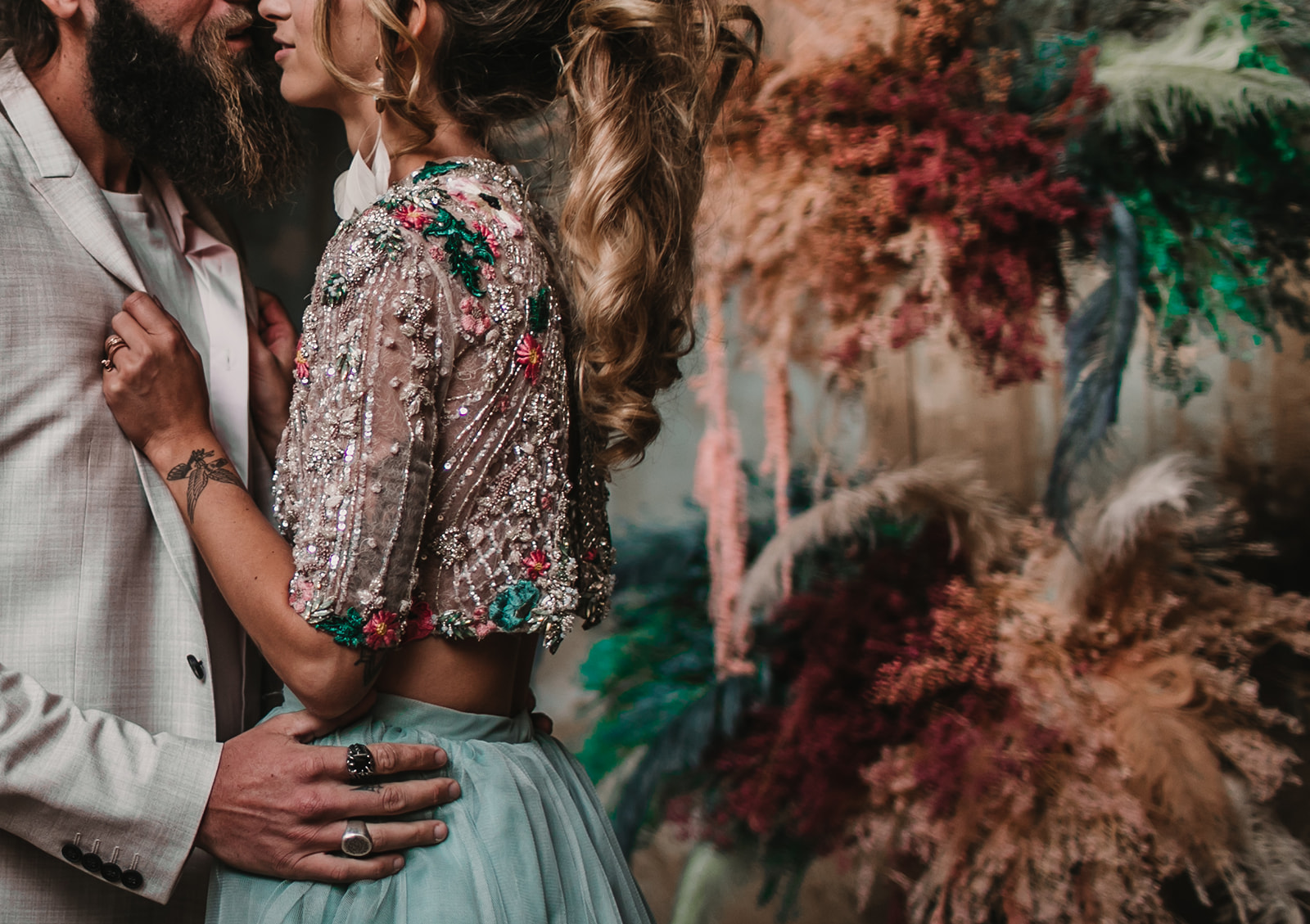 WEDDINGS BY MUJER Y VIAJERA
